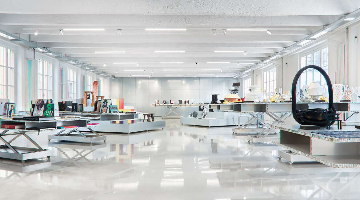 retail lighting natural vs artificial 1170x650